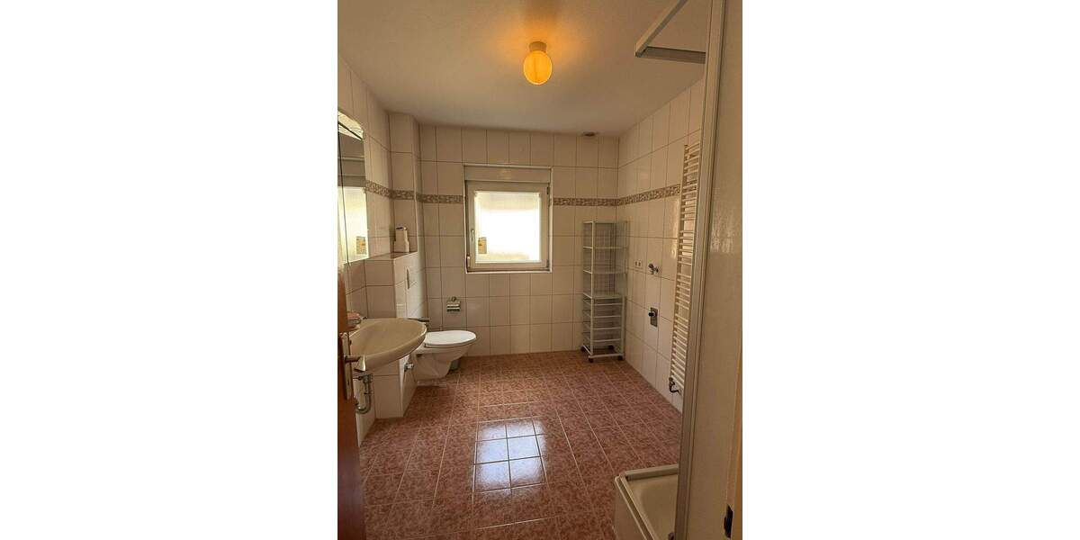 Sensationelle Gelegenheit für große Familien oder Mehrgenerationenhaushalte mit Handwerksgeschick! 9 zimmer