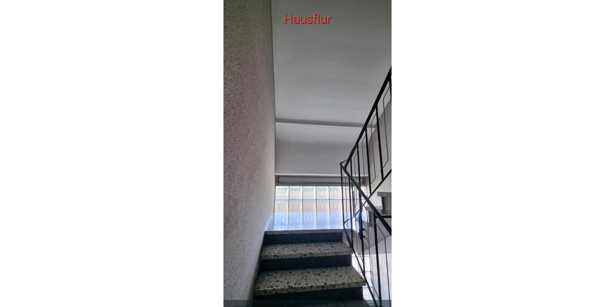 Dachgeschoßwohnung Leonberg - 2 Zimmer, 45 m&sup2;, 165.000&euro; | Angebot:26757860