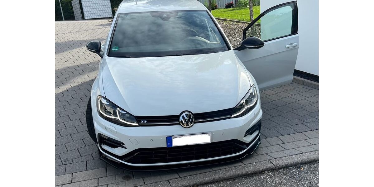 VW Golf 29.480 km 31.999 &euro; Knittlingen 75438