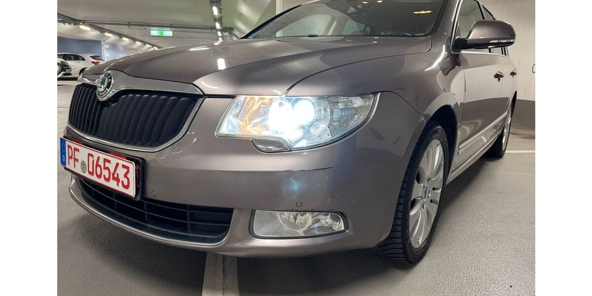Skoda Superb 260.600 km 5.500 &euro; Pforzheim 75181