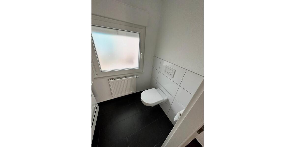 Einfamilienhaus Ispringen - 4 Zimmer, 110 m&sup2;, 1.500&euro; | Angebot:26391914