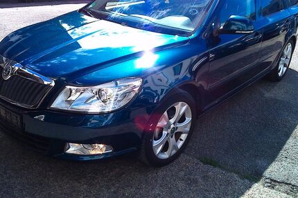 Skoda Octavia 124.899 km 4.599 &euro; Karlsruhe 76227