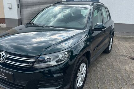 VW Tiguan 205.900 km 6.290 € Karlsdorf 76689