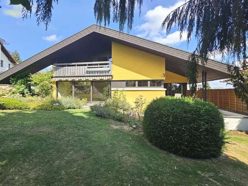 Haus zum Kaufen in Pforzheim 830.000 € 380 m²