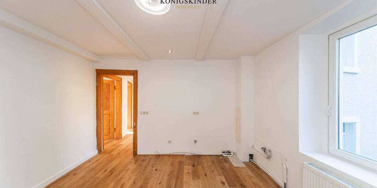 Etagenwohnung Pforzheim Südweststadt - 4 Zimmer, 111 m&sup2;, 325.000&euro; | Angebot:23948044