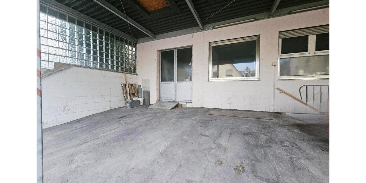 HALLE zu Vermieten zimmer