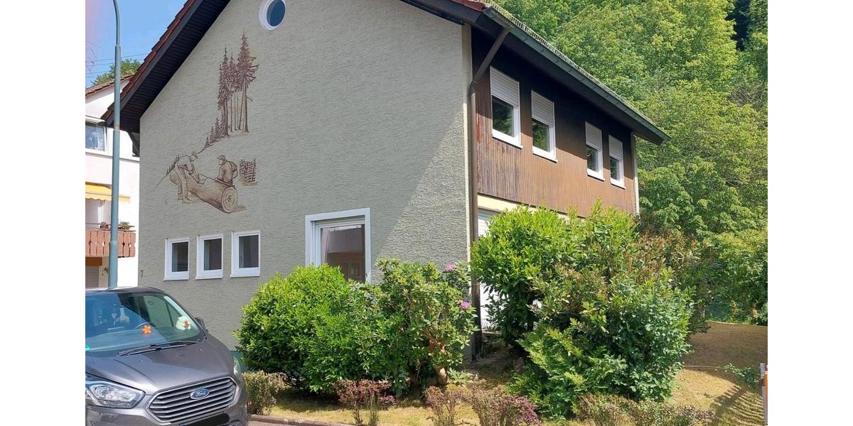 Einfamilienhaus Bad Wildbad - 7 Zimmer, 132 m&sup2;, 350.000&euro; | Angebot:26890361