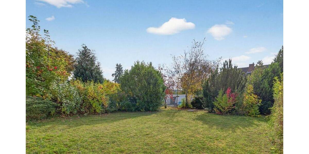 Charmantes Zweifamilienhaus mit Garten, Doppelgarage und vielen Möglichkeiten in Königsbach-Stein 9 zimmer