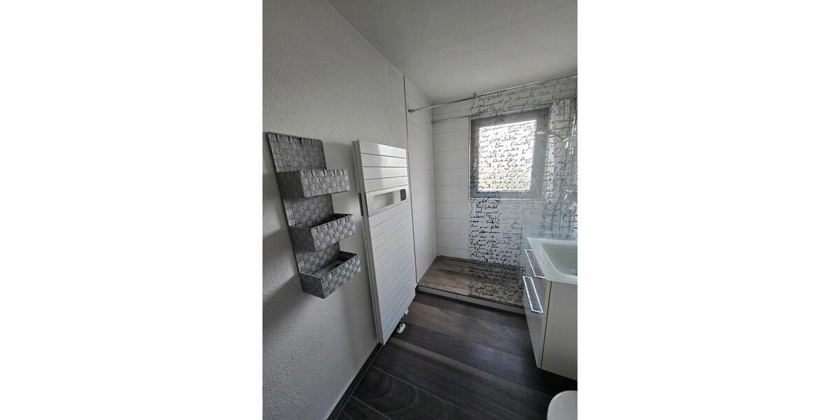 Etagenwohnung Ditzingen - 3 Zimmer, 75 m&sup2;, 1.115&euro; | Angebot:26438195