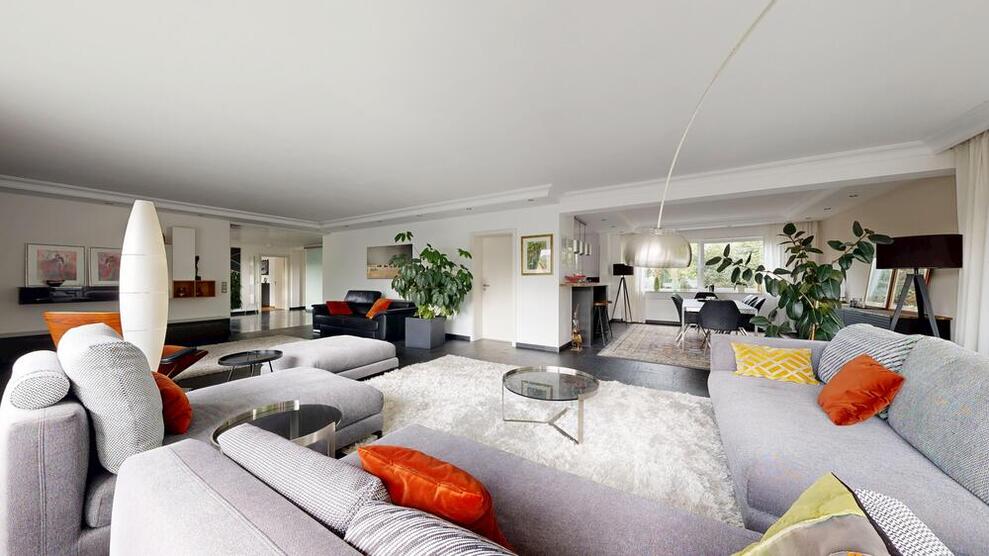 Exklusives, großes Einfamilienhaus in guter und ruhiger Ortsrand-Lage 9 zimmer