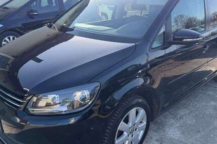 VW Touran 227.000 km 5.950 &euro; Sindelfingen/Stuttgart 71069