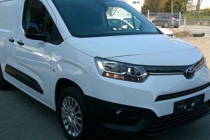 Toyota Proace City 186.000 km 10.940 &euro; Sindelfingen 71065