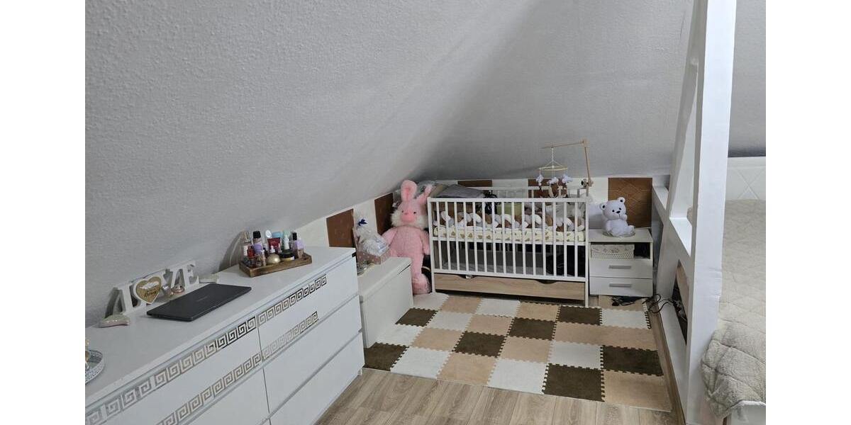 Dachgeschoßwohnung Pforzheim - 3 Zimmer, 95 m&sup2;, 199.000&euro; | Angebot:26823848