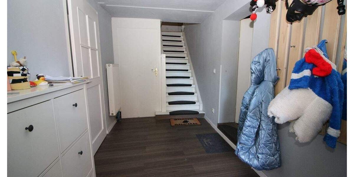 Doppelhaushälfte Mühlacker Mühlhausen - 7 Zimmer, 180 m&sup2;, 245.000&euro; | Angebot:25740380