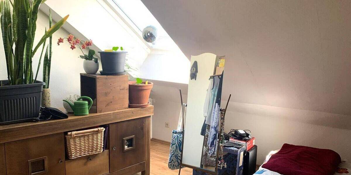 Mehrfamilienhaus, Wohnhaus Karlsruhe Neureut - 8 Zimmer, 220 m&sup2;, 775.000&euro; | Angebot:26806984