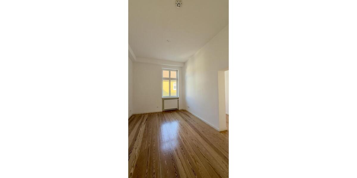 Etagenwohnung Bruchsal - 3 Zimmer, 95 m&sup2;, 990&euro; | Angebot:25783080