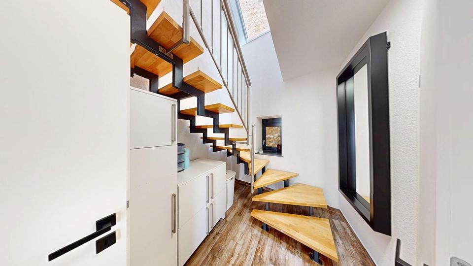 Neuwertige Doppelhaushälfte auf KFW Standard in Flehingen 4 zimmer