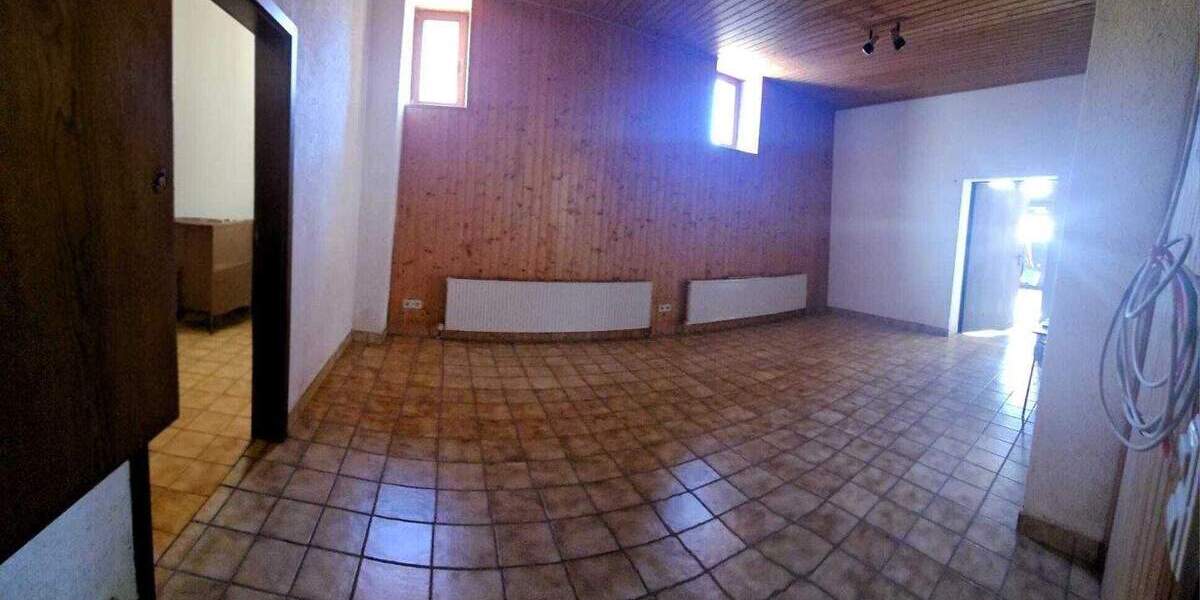 ***Gepflegtes Einfamilienhaus mit großer WerkstattGarage zu verkaufen!*** 5 zimmer