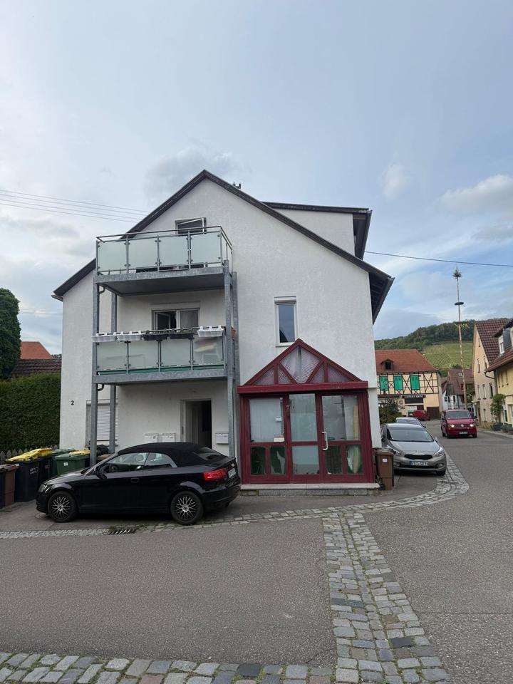 Modernisiertes Wohnhaus Dachausbau & sanierter Ladenfläche