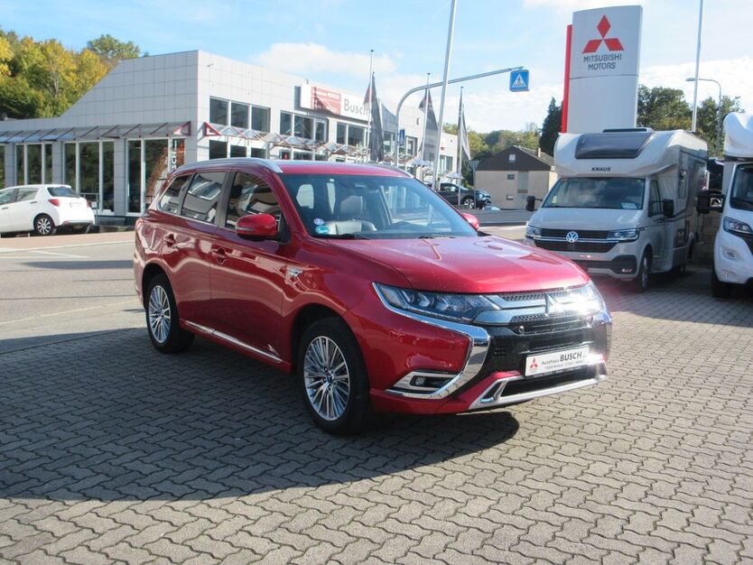 Mitsubishi Plug-in Hybrid Outlander 54.700 km 24.700 € Niefern 75223