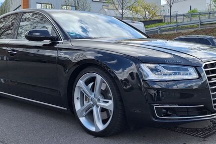 Audi A8 219.950 km 23.990 € Schwieberdingen 71701