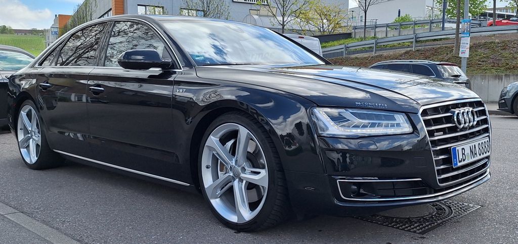 Audi A8 219.950 km 23.990 € Schwieberdingen 71701