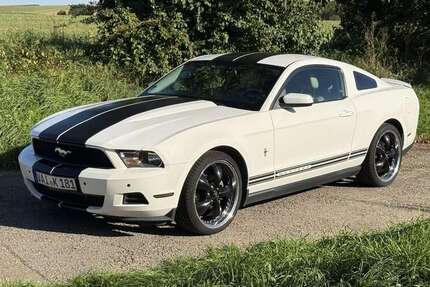 Ford Mustang 139.000 km 16.999 &euro; Vaihingen an der Enz 71665