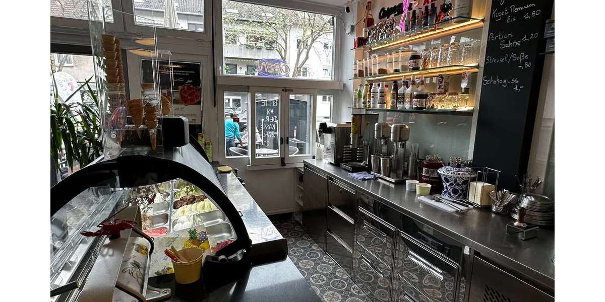 Eiscafé mit großer Terrasse in guter Lage - Gewerbeobjekt Karlsruhe Durlach | Angebot:24472346