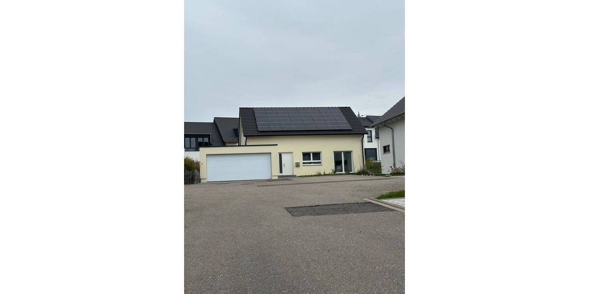 Einfamilienhaus Gaggenau - 5 Zimmer, 141 m&sup2;, 2.200&euro; | Angebot:25797712