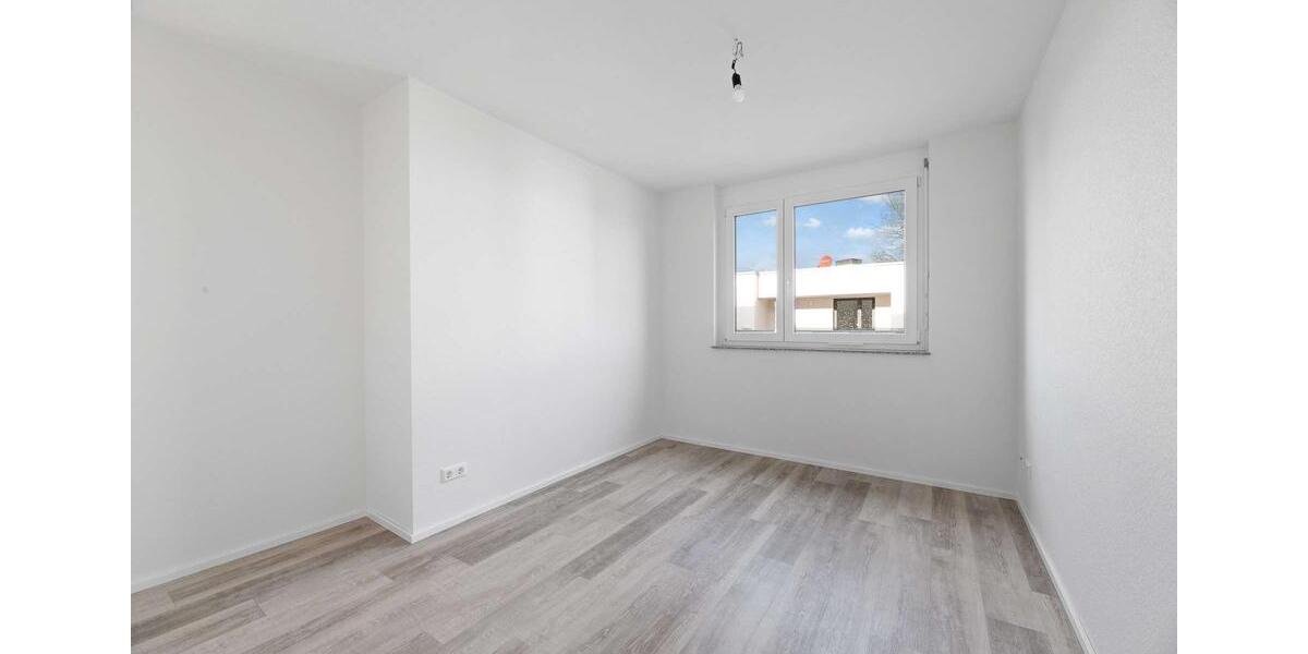 Etagenwohnung Tiefenbronn - 3 Zimmer, 111 m&sup2;, 1.660&euro; | Angebot:21621218