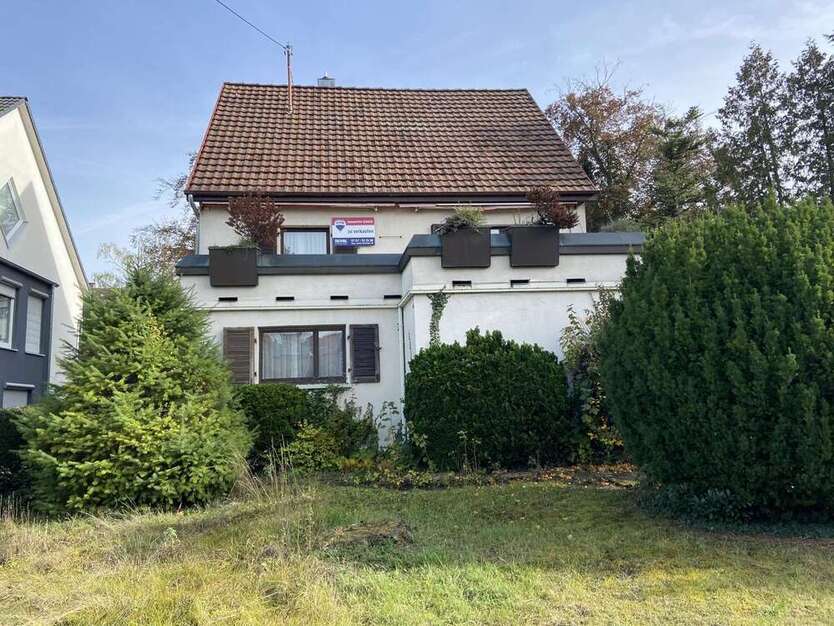 Haus zum Kaufen in Böblingen 498.000 € 217 m²