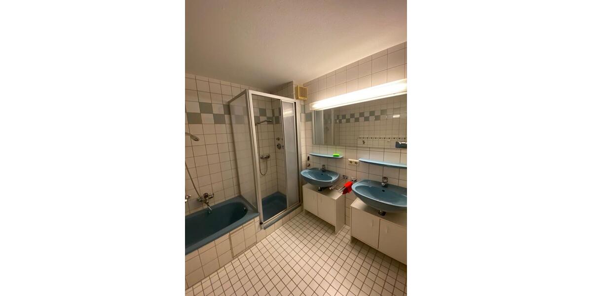 Etagenwohnung Calw - 2 Zimmer, 65 m&sup2;, 600&euro; | Angebot:25795454