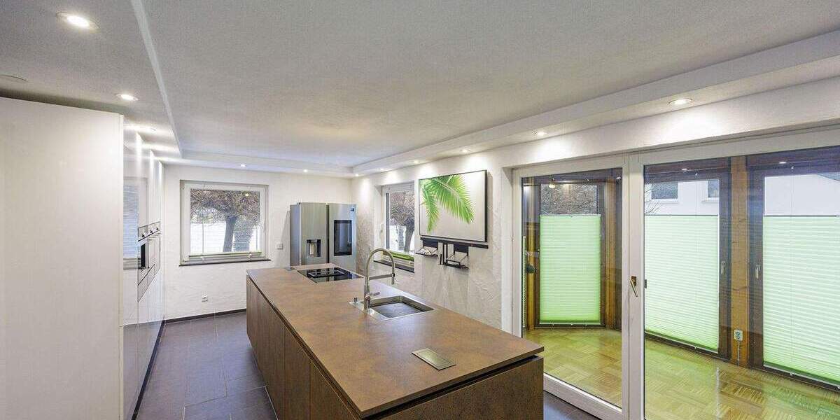 Mehrfamilienhaus, Wohnhaus Sachsenheim Ochsenbach - 8 Zimmer, 225 m&sup2;, 638.000&euro; | Angebot:25742430