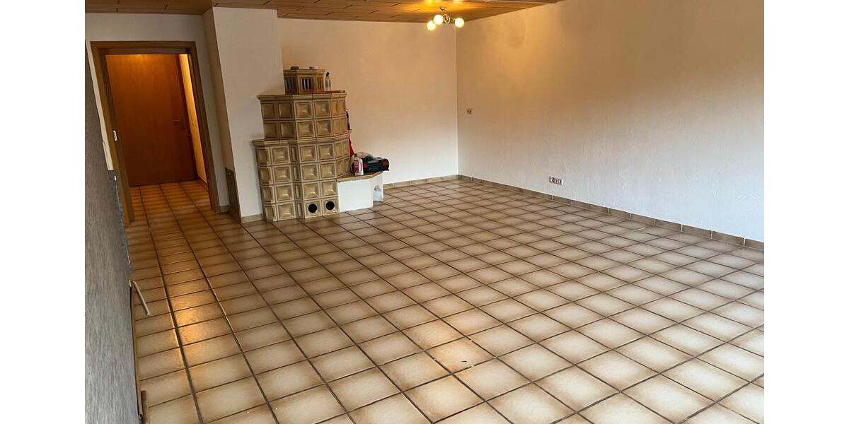 Einfamilienhaus Leonberg - 7 Zimmer, 192 m&sup2;, 2.000&euro; | Angebot:26357981