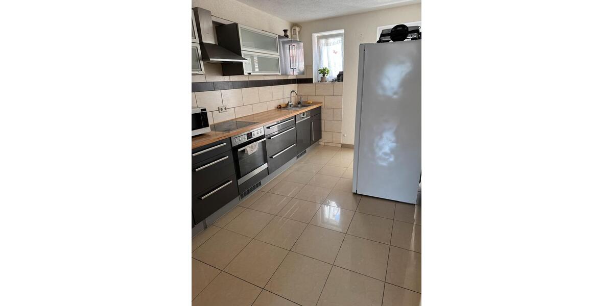 Etagenwohnung Karlsruhe Hagsfeld - 3 Zimmer, 65 m&sup2;, 1.100&euro; | Angebot:26441804
