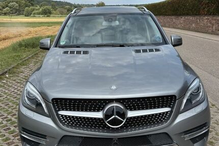 Mercedes-Benz ML 400 86.000 km 25.500 € Remchingen 75196
