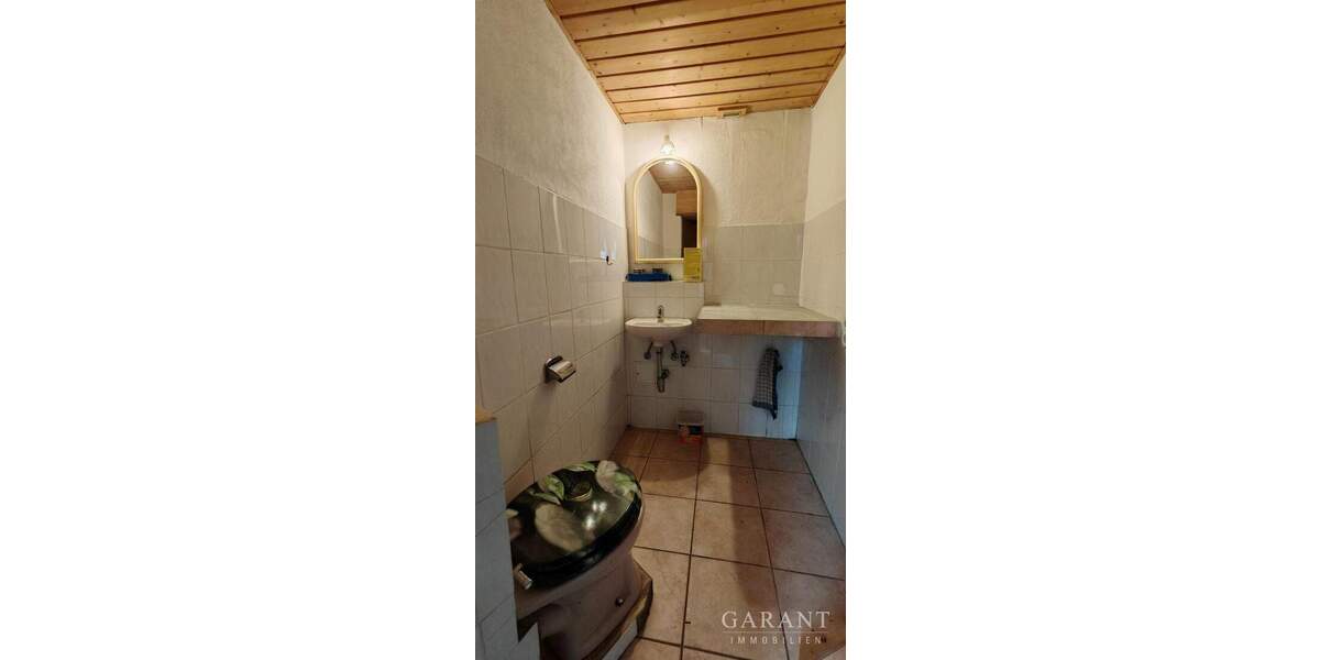 Etagenwohnung Pforzheim Eutingen - 4 Zimmer, 80 m&sup2;, 140.000&euro; | Angebot:24794437