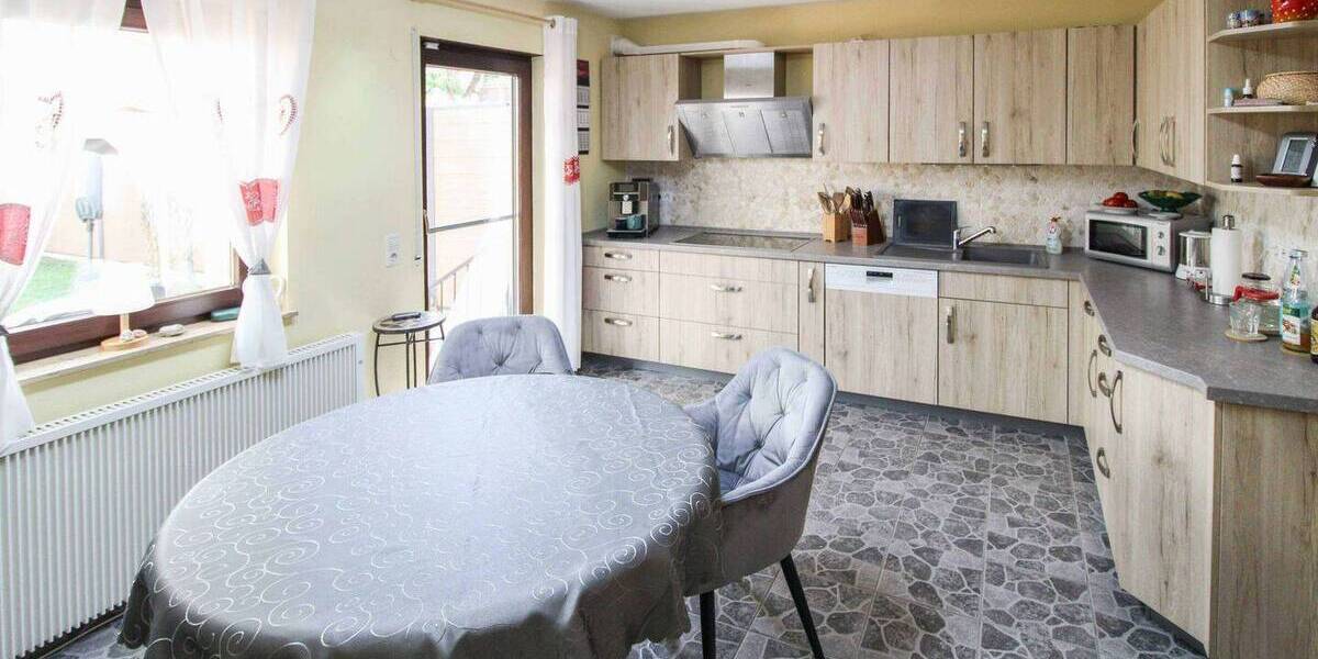 Reihenmittelhaus Tiefenbronn - 4 Zimmer, 130 m&sup2;, 420.000&euro; | Angebot:26695536