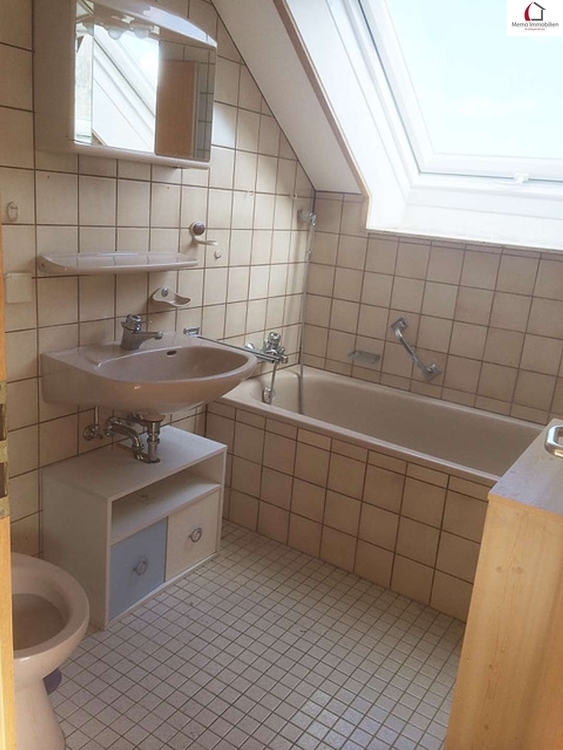 °°° MODERNE Dachgeschoßwohnung MIT TERRASSE, TGL-BAD, EINBAUKÜCHE UND TIEFGARAGE °°°