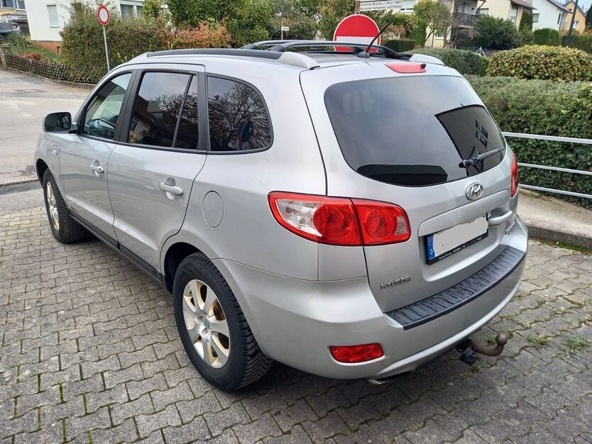 Hyundai SANTA FE 189.000 km 4.950 € Mühlacker 75417