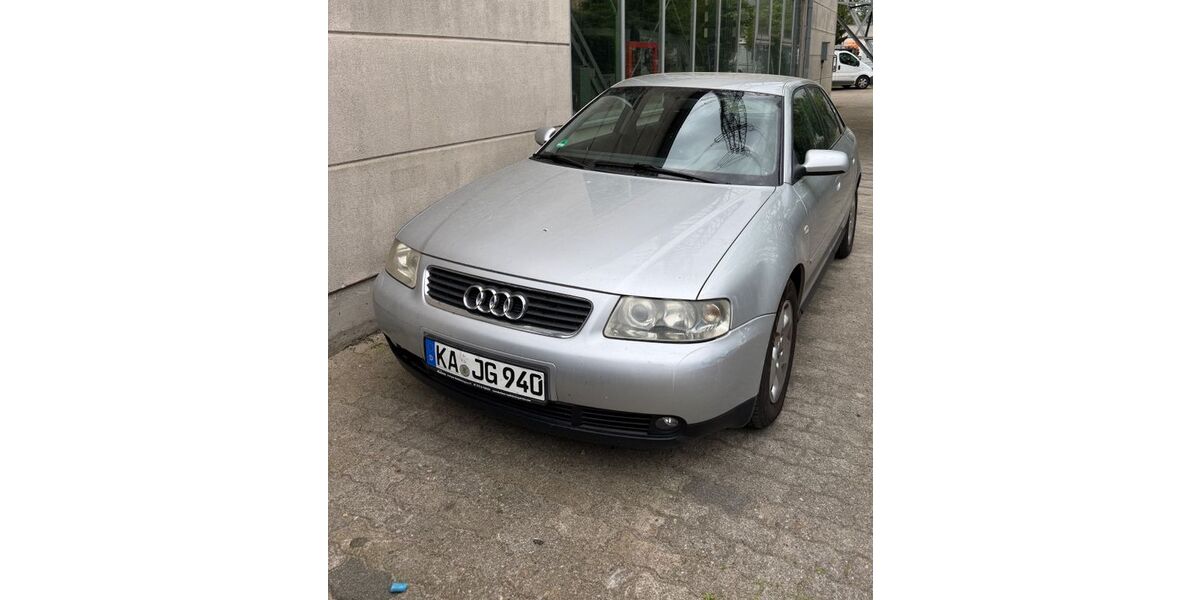 Audi A3 176.000 km 1.570 &euro; Karlsruhe 76135