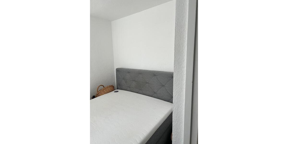 Etagenwohnung Gerlingen - 2 Zimmer, 65 m&sup2;, 600&euro; | Angebot:26386659