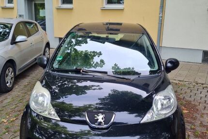 Peugeot 107 180.000 km 1.800 € Stuttgart 70186