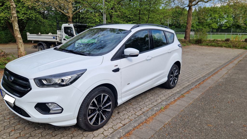 Ford Kuga 108.000 km 15.900 &euro; Bruchsal 76646
