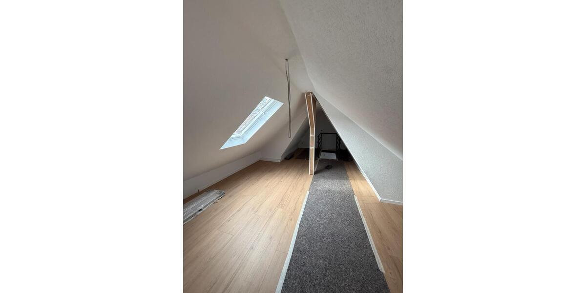 Maisonettenwohnung Mühlacker - 2 Zimmer, 70 m&sup2;, 900&euro; | Angebot:25589648