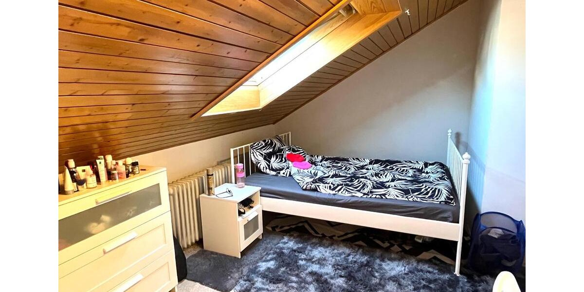Etagenwohnung Vaihingen an der Enz - 3 Zimmer, 74 m&sup2;, 1.500&euro; | Angebot:26448400