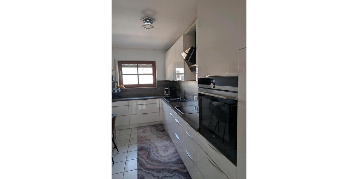 Attraktives 5 Zimmer Reihenendehaus mit EBK und Partykeller!! 5 zimmer