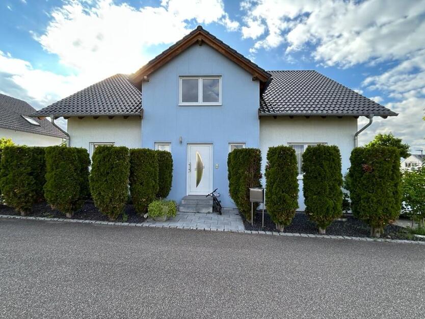 Einfamilienhaus mit EinliegerWohnung