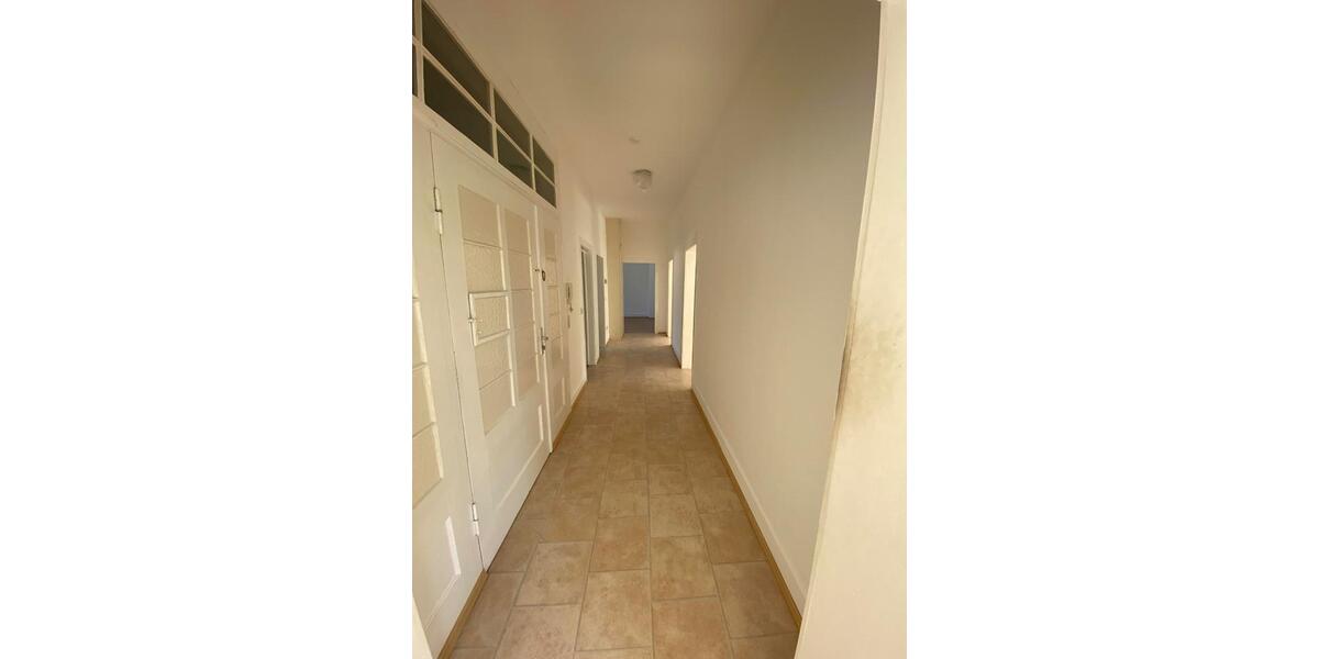 Etagenwohnung Pforzheim Weststadt - 3 Zimmer, 98 m&sup2;, 800&euro; | Angebot:25253389