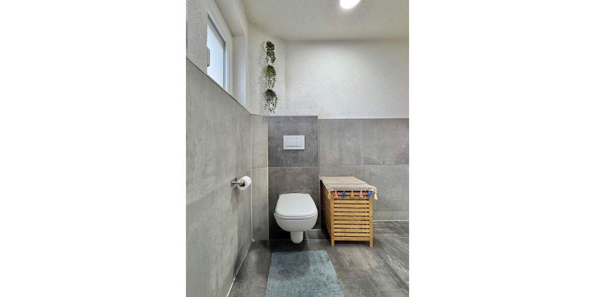 Mehrfamilienhaus, Wohnhaus Oberderdingen - 5 Zimmer, 130 m&sup2;, 395.000&euro; | Angebot:25846247